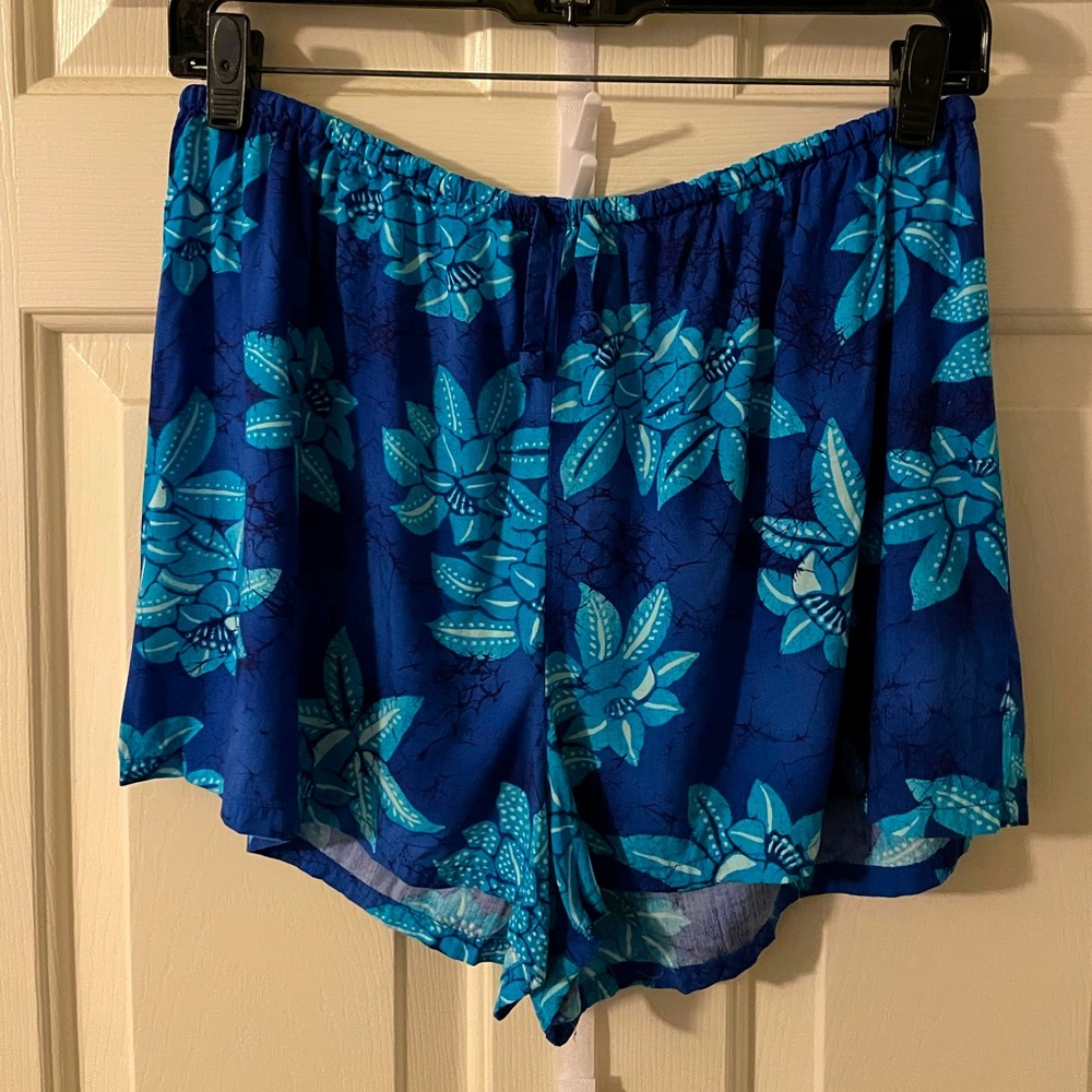 Victoria’s Secret Blue Floral lightweight summer PJ pajama shorts sz Med